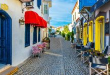 Alaçatı Ege’nin En Gözde Tatil Noktası