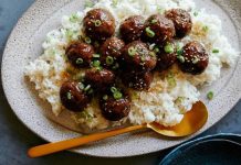 Köfteli Pilav Tarifi Köfteli Pilav Tarifi