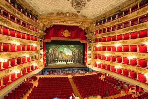 La Scala Opera Binası