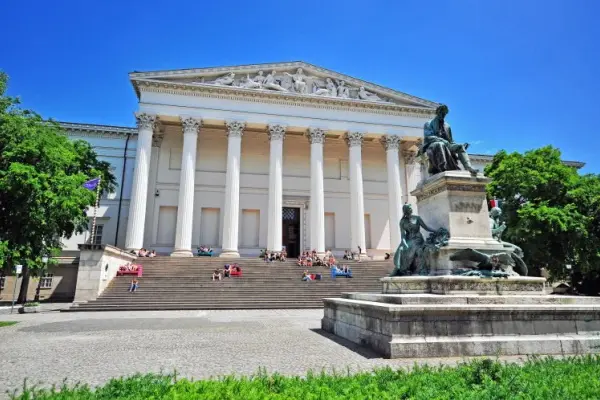 Macaristan Ulusal Müzesi