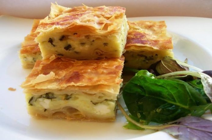 Peynirli Tepsi Böreği Tarifi