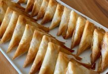 Peynirli Üçgen Börek Tarifi