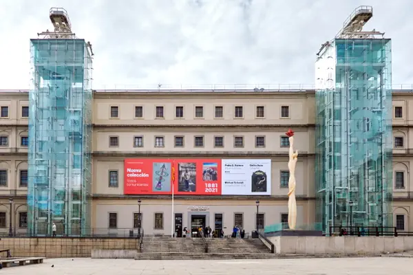 Reina Sofía Müzesi